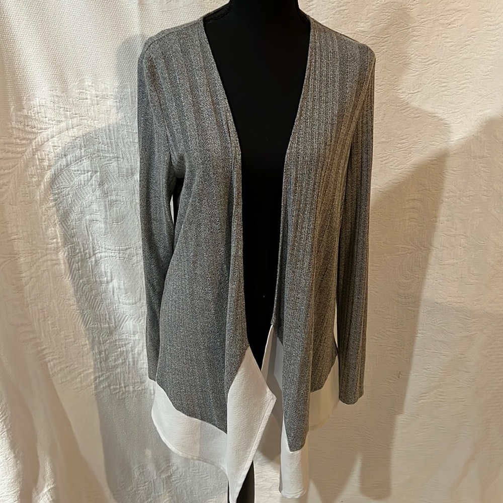 Bar III sweater,‎ size medium